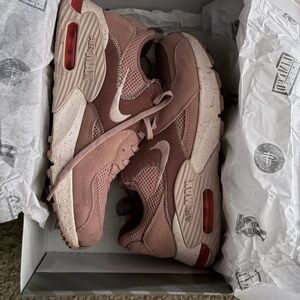 Nike Airmax Rose Sneakers
